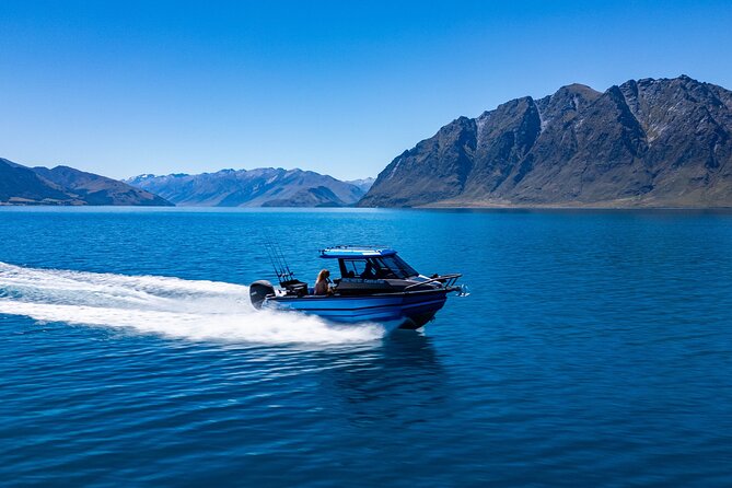 Lake Wānaka: 3 hour Fishing Adventure by Boat - Working the downriggers for trout and salmon