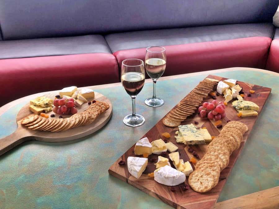 Lake Wanaka Happy Hour Cruise - What this Lake Wanaka cruise is really like