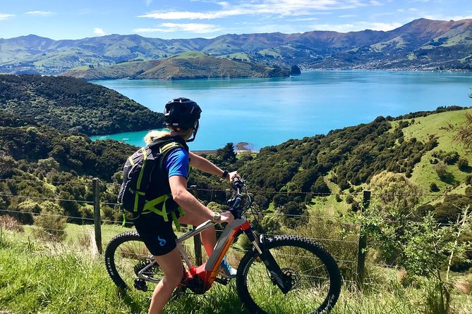 Lava Loop- Guided electric mountain bike tour in Akaroa - Reaching the crater rim