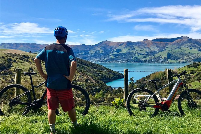 Lava Loop- Guided electric mountain bike tour in Akaroa - The descents and the ride back