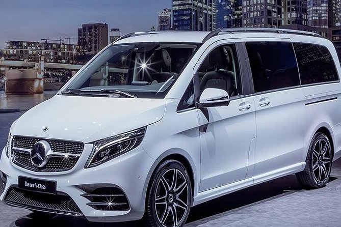 Luxury Airport transfers in Auckland - A calm start after a long flight