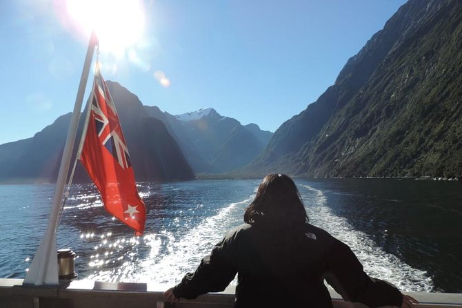 Luxury Milford Sound Coach and Scenic Cruise - Milford Sound begins long before the boat