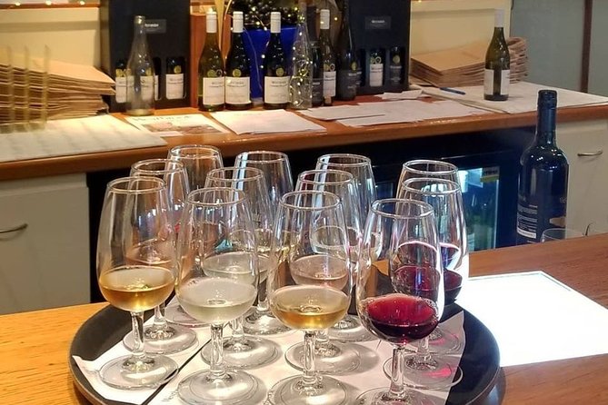 Luxury Private Auckland Wine & Beach Tour with Lunch - Kumeu River Wines and Auckland’s wine country