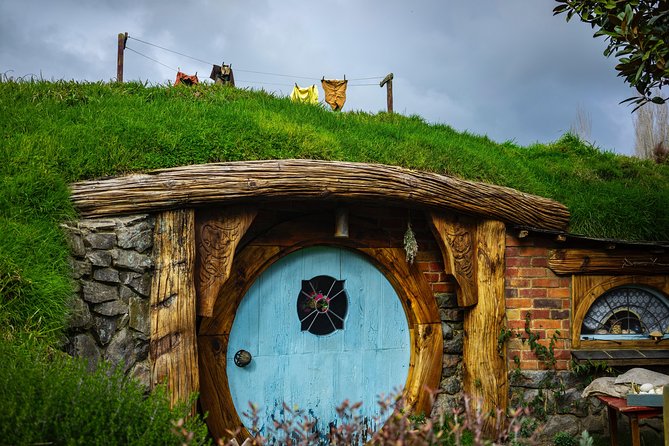Luxury Small group tour from Auckland to Hobbiton Movie Set - How to make the most of the day