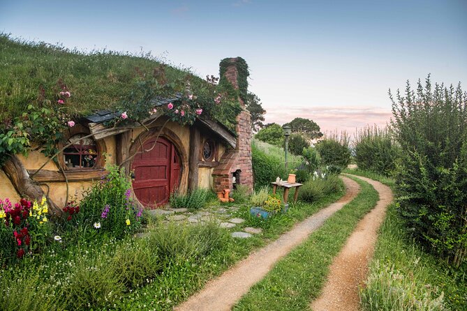 Magical Hobbiton: Small-Group Guided Tour from Auckland - The Waikato drive is part of the outing