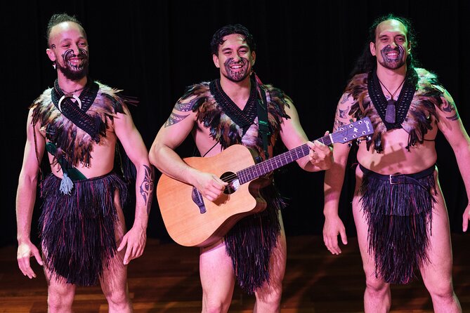 Māori Cultural Experience & Auckland Museum General Admission - Why the Auckland Museum setting improves the experience