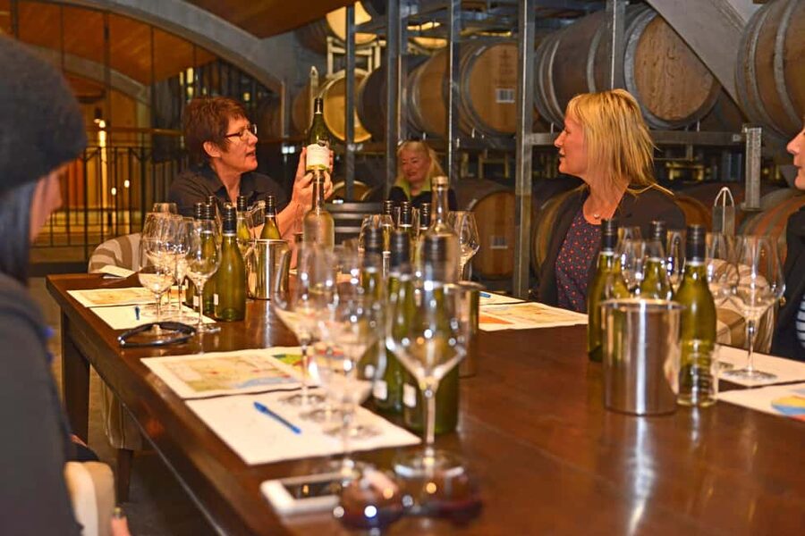 Marlborough Full Day Wine Tour from Picton - Lunch at a Marlborough winery
