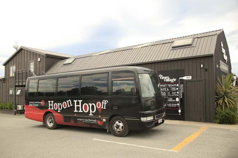 Marlborough: Hop-On Hop-Off Wine, Brewery, and Wonders Tour - Wineries, breweries, and the art of choosing stops