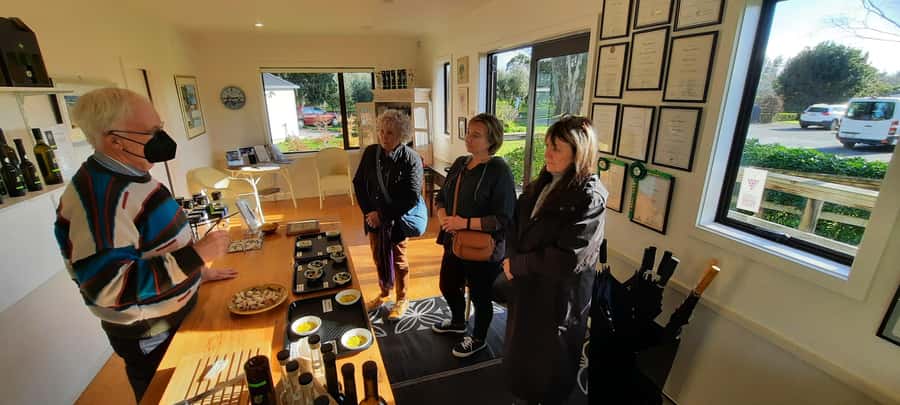 Martinborough Wine and Food Tour with Lunch from Wellington - Who will enjoy this Martinborough day trip?