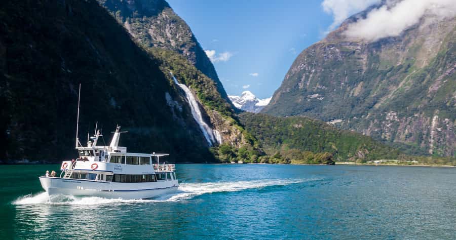 Milford Sound: Boutique Small-Boat Cruise - Mitre Peak and Sinbad Gully set the scene