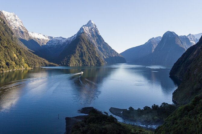 Milford Sound Business Class from Queenstown Cruise Lunch - Milford Road is the real prelude to the cruise