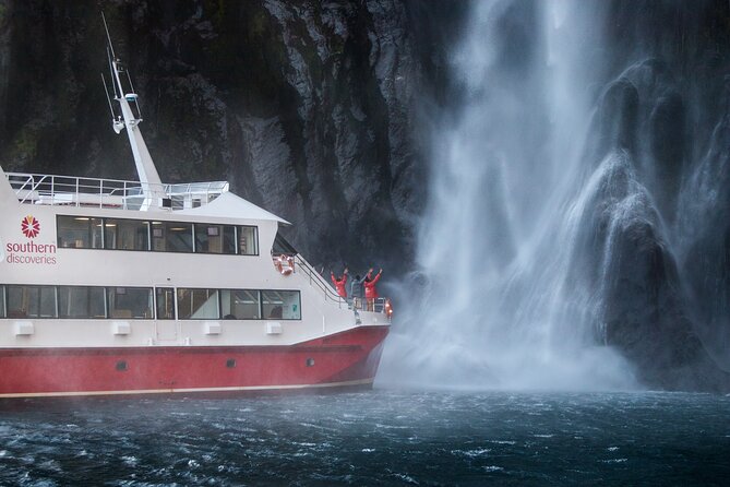 Milford Sound Flight and Cruise ex Queenstown (incl Lunch) - Who will get the most from this trip?