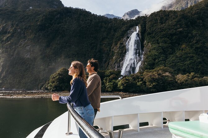 Milford Sound Fly-Cruise-Fly Tour from Queenstown - The Queenstown departure and small-plane flight
