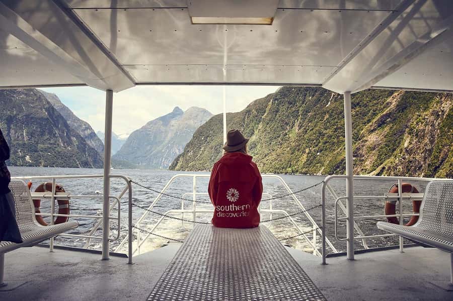 Milford Sound: Nature Cruise & Milford Track Walk - The value of a self-guided Milford Track section
