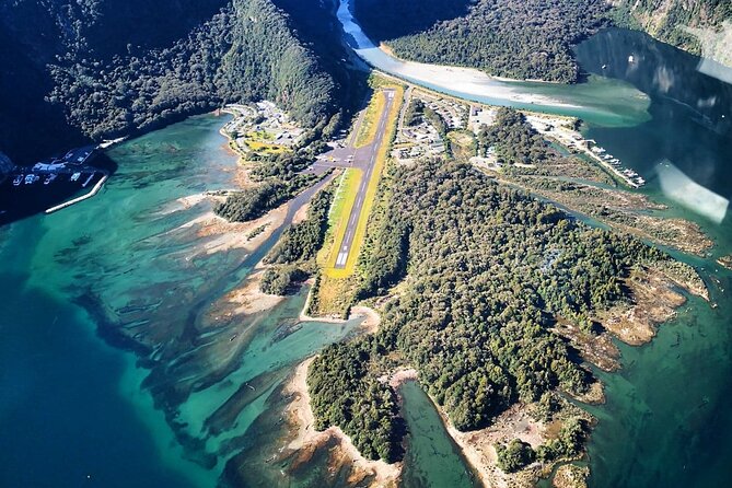 Milford Sound Scenic Flyover ex Queenstown - What the 13-person limit means