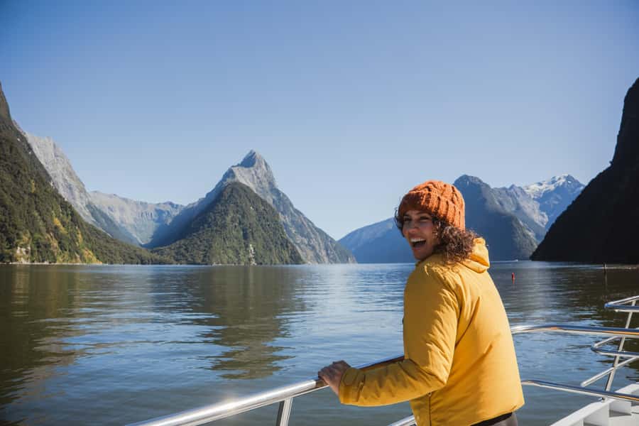 Milford Sound: Small-Group Tour from Te Anau - Small coach comfort and the value of local guiding