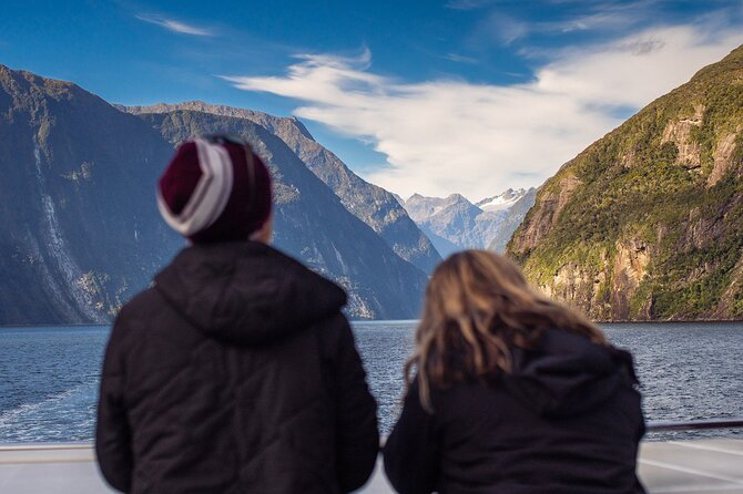 Milford Sound Tour: Cruise & Flight - Te Anau, the gateway to Fiordland