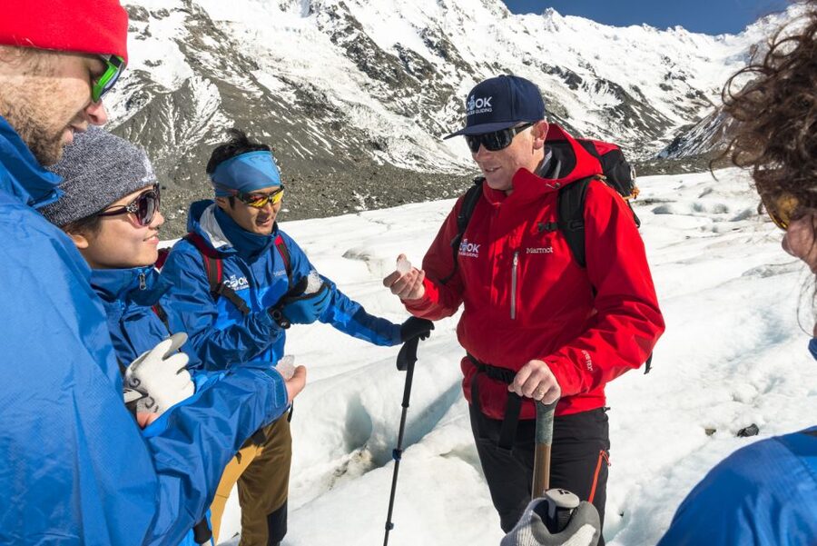 Mount Cook: 3-Hour Tasman Glacier Helicopter Ride and Hike - Choosing the best time and preparing well