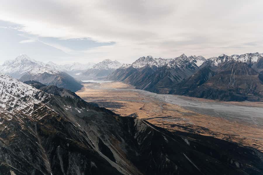 Mount Cook: Alpine Explorer 35 Minute Flight - Weather, cancellations, and planning your day