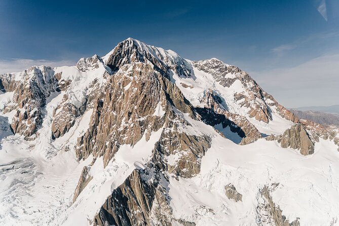 Mount Cook Alpine Explorer Helicopter Flight with Alpine Landing - Who will enjoy this most