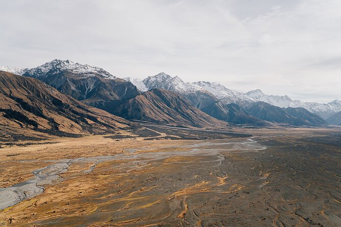 Mount Cook: Alpine Vista Helicopter Flight with Alpine Landing - Why the small group makes a difference