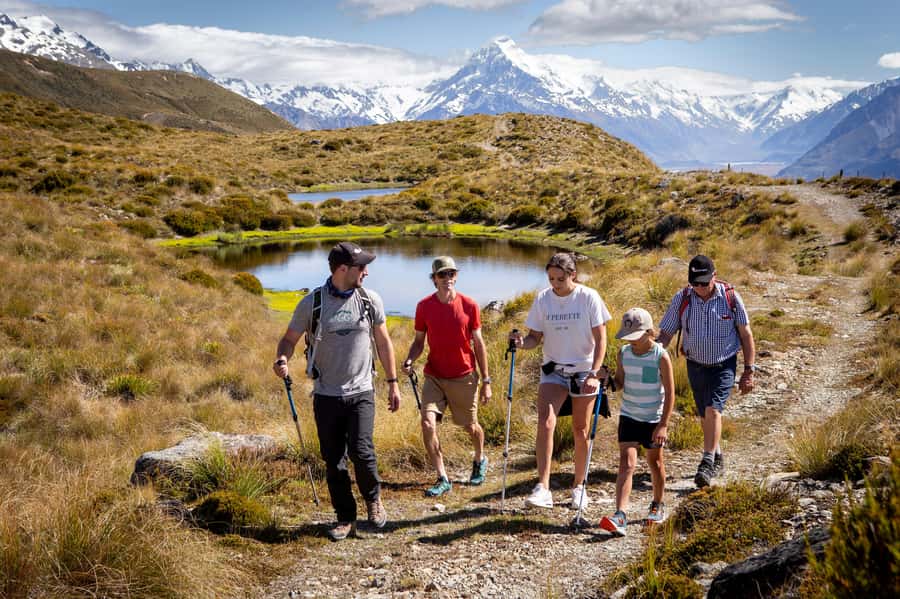 Mount Cook: Glentanner High Country Heli Hike - Who should book this experience