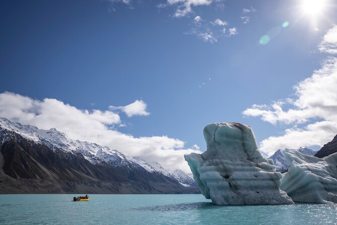 Mount Cook, Lake Tekapo and Tasman Glacier Tour from Christchurch - Lake Pukaki and the first big mountain views