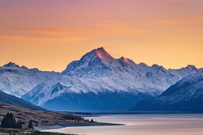 Mount Cook & Lake Tekapo Day Trip from Christchurch - Fairlie Bakehouse gives you a smart first pause