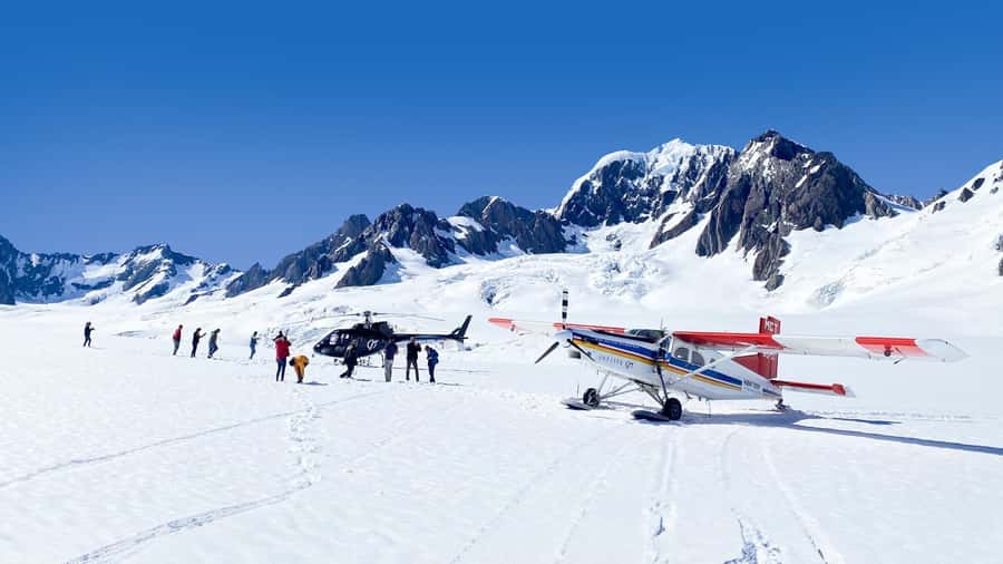 Mount Cook: Ski Plane and Helicopter Glacier Combo Flight - From Mount Cook Aerodrome into the Tasman Valley