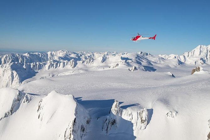 Mount Cook Spectacular Helicopter Flight from Fox Glacier - The return flight and photo problem