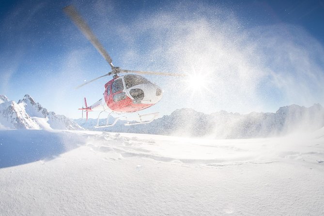 Mount Cook Spectacular Helicopter Flight from Franz Josef - From Franz Josef town to the glacier snow