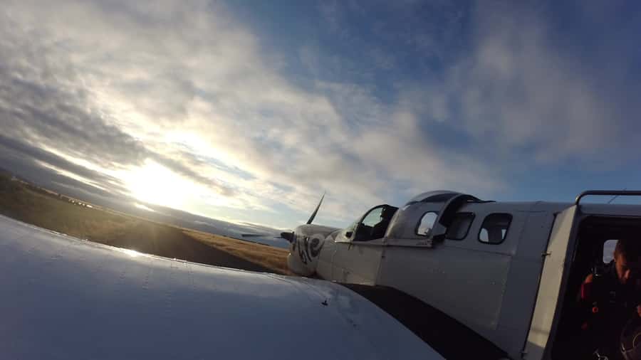 Mount Cook: Tandem Skydive Experience - Who should book this experience?