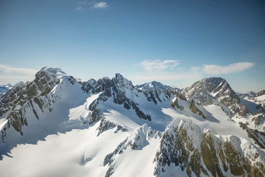 Mount Cook: Tasman Glacier & National Park Scenic Flight - Flying beside Aoraki/Mt Cook