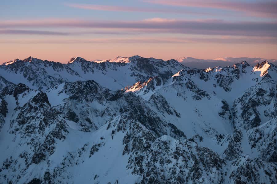 Mt Cook: 55-Minute Scenic Flight in Helicopter or Ski Plane - Crossing the Main Divide to the West Coast