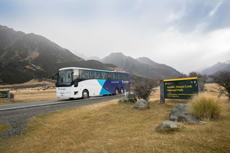 Mt. Cook Day-Tour: Christchurch to Queenstown - Geraldine: a 30-minute pause before the big scenery