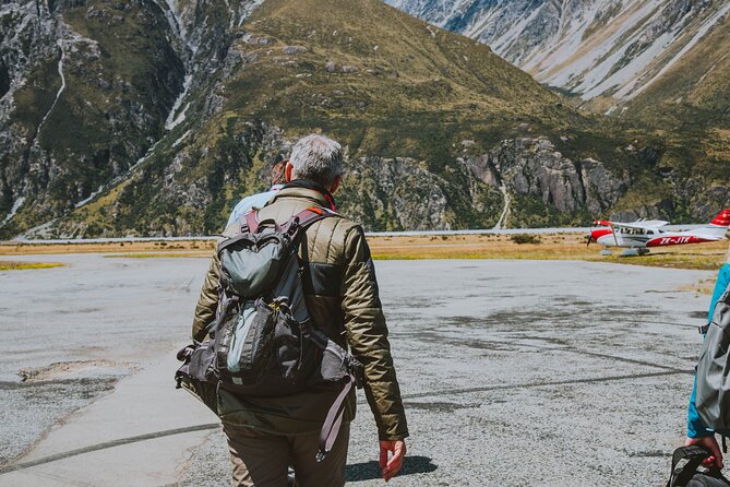 Mt. Cook Fly Explore Fly ex Queenstown by Glenorchy Air - Two ways to see Mount Cook in one day