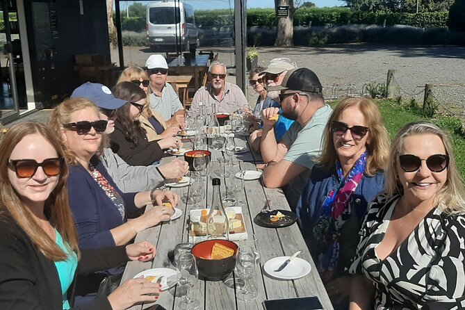 Napier: Afternoon Wine Tasting + visit Silky Oaks Chocolates - Silky Oaks Chocolates: a smart final stop