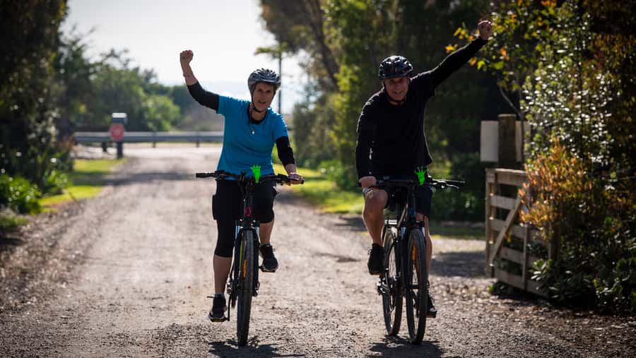 Napier: Cape Coast Winery Tour on Pedal or E-Bikes - Starting in Ahuriri at 10am
