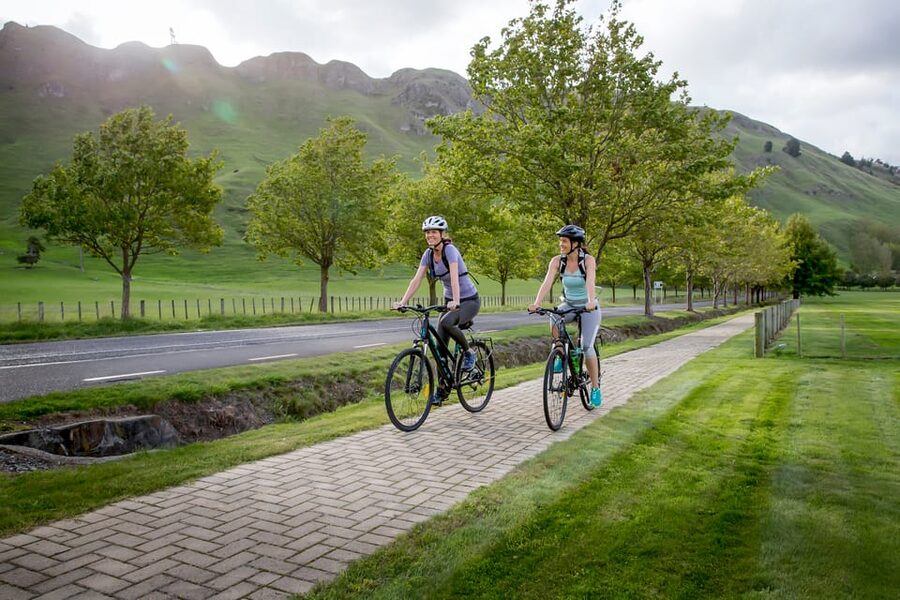 Napier: Cape Coast Winery Tour on Pedal or E-Bikes - Sixteen kilometers beside the Tuki Tuki River