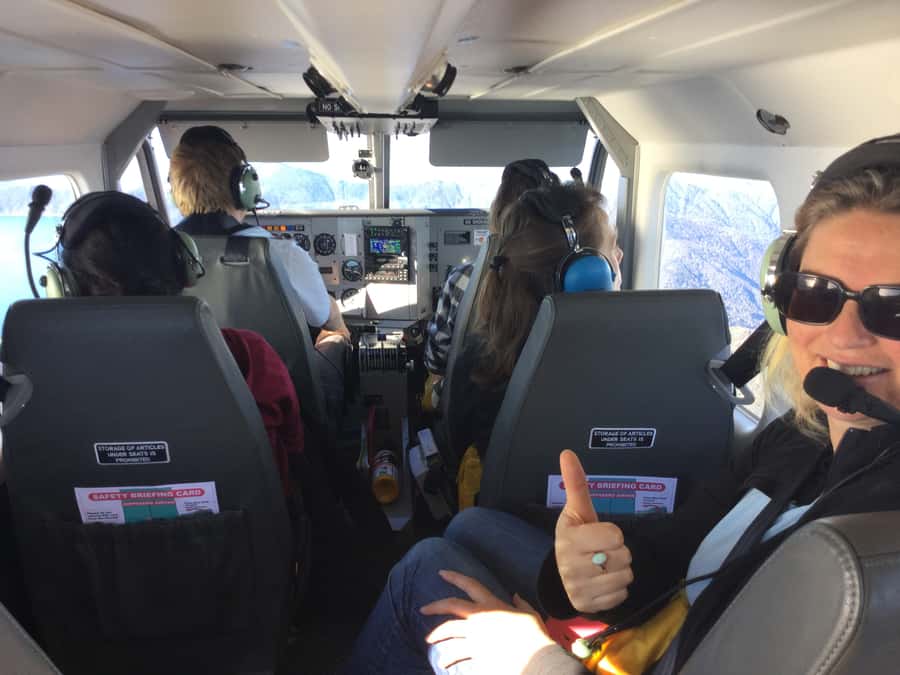 Nelson: Abel Tasman Cruise-Fly Day Tour - A full day from Nelson to Golden Bay