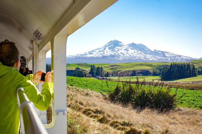 Northern Explorer Train Journey from Wellington to Auckland - Seats, viewing decks, and what to pack