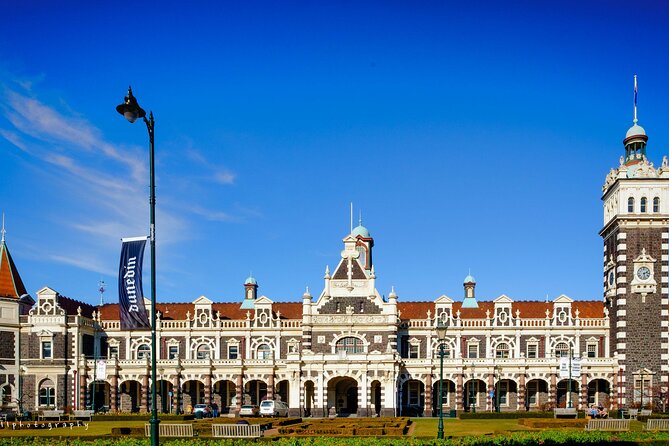 Otago Peninsula & Larnach Castle Shore Excursion - Key points at a glance