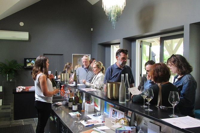 "Pinot to Palliser tour" - Guided tour to Cape Palliser vith lunch + winetasting - The 250-plus steps to Cape Palliser lighthouse