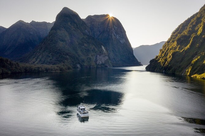 Premium Milford Sound Cruise Including Lunch - Key things to know before you book