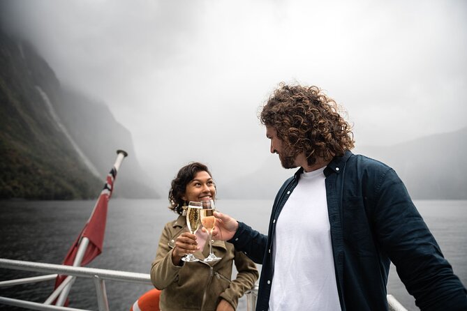 Premium Milford Sound Cruise Including Lunch - Following the full length of the fjord