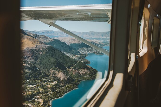 Premium Milford Sound Tour Including Cruise, Flight & Lunch - Why the bus, boat, and plane combination works