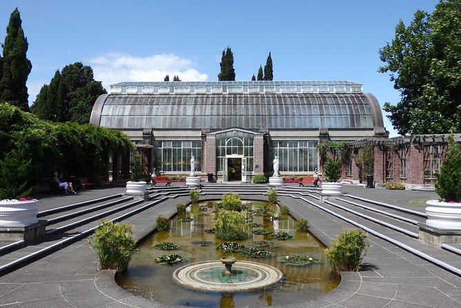 Private Auckland City Tour For Small Group in a luxury vehicle. - Mount Eden gives you the city at a glance