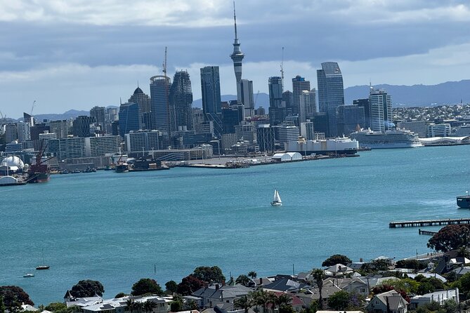 Private Auckland City Tour Including Auckland Tour House Visit - Achilles Point above St Heliers Bay