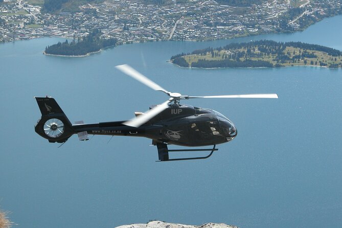 Private Champagne Picnic on a Peak with Helicopter Ride - Crossing Lake Wakatipu by helicopter