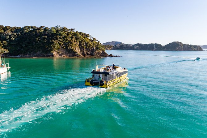 Private Charter Bay of Islands - Lunch, wine, and the value of staying private